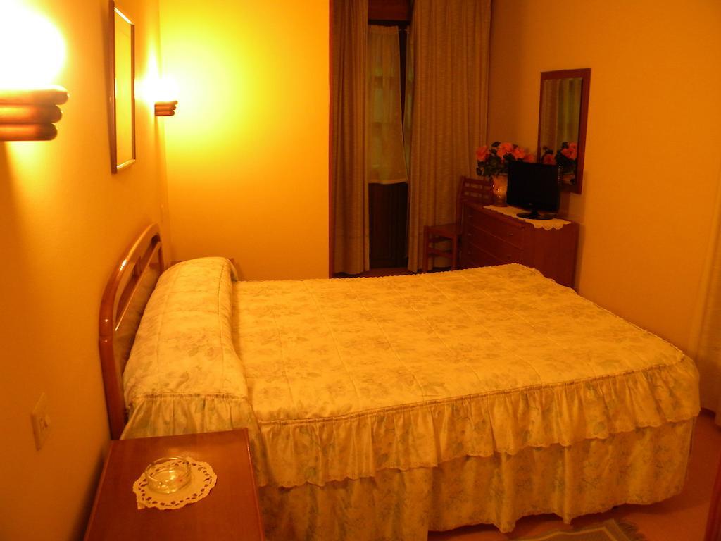 Hotel Solymar Bricia Bilik gambar