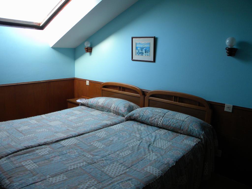 Hotel Solymar Bricia Bilik gambar