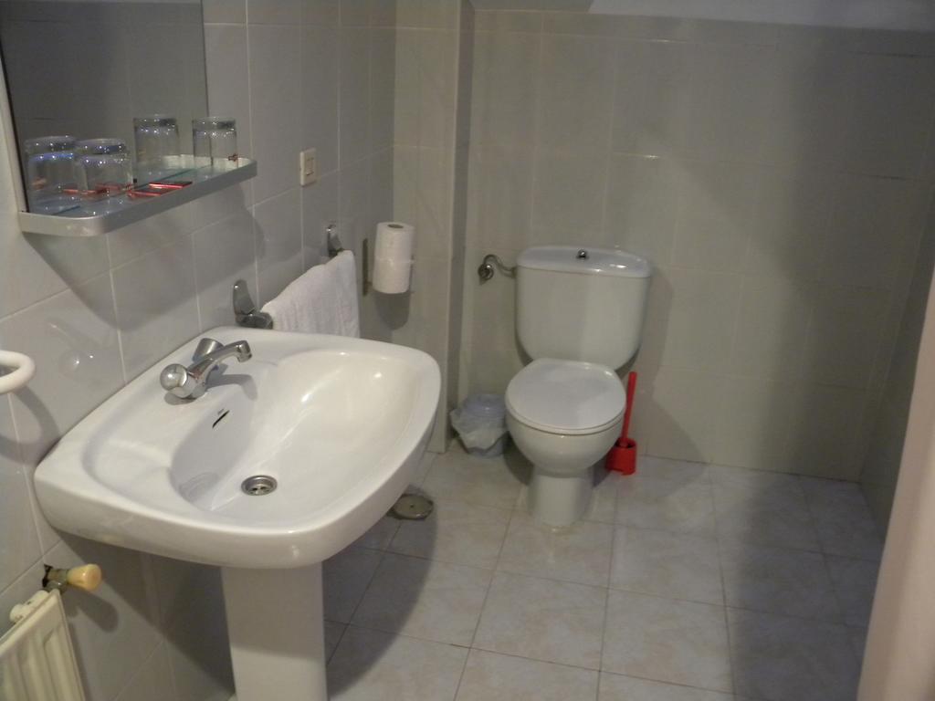 Hotel Solymar Bricia Bilik gambar